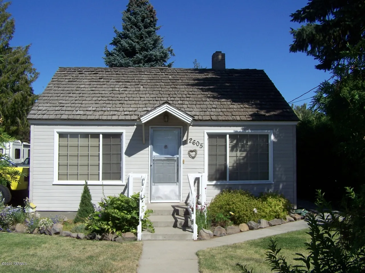 2605 S 86th Ave photo 1