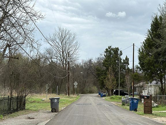 5th image of 5703 Bon Aire Dr