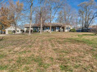 1722 W New Hope Rd, Boonville, IN 47601