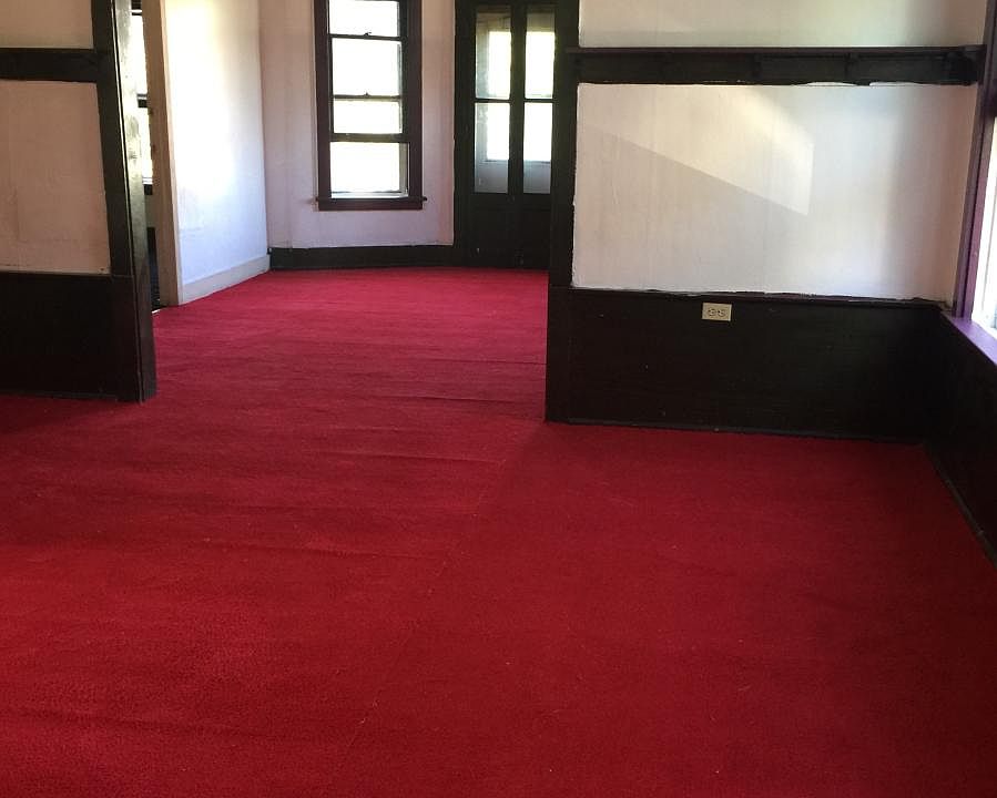 1st image of 403 Winslow Ave