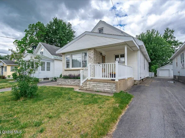 1683 Helderberg Avenue, Rotterdam, NY 12306