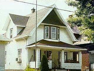 2nd image of 418 Sumner St
