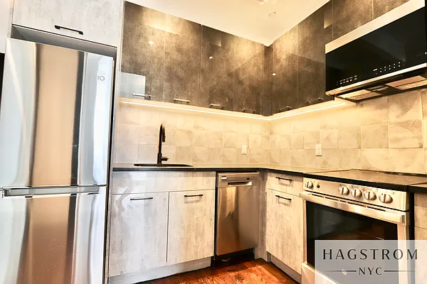 Rented by Hagstrom Management Inc | media 13