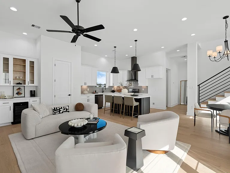 8707 Ojeman Villas Dr — Photo 24