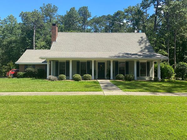107 Linden Ct