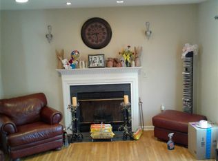 4 Demott St, Tenafly, NJ 07670