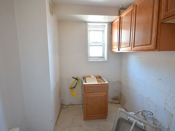 3rd image of 180 Beach 117th St APT 1H