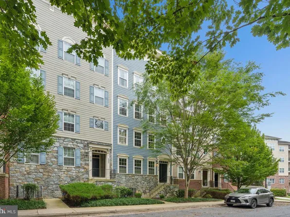 316 Park Ave #6, Gaithersburg, MD 20877