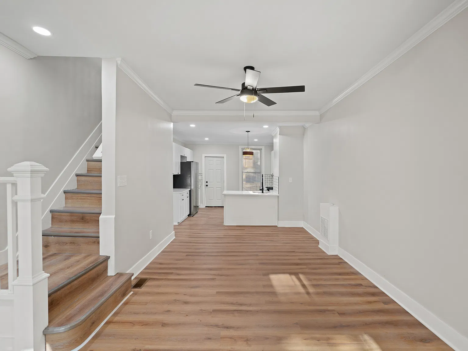 2625 Huntingdon Ave — Photo 4