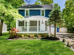 133 River Rd, Millington, NJ 07946