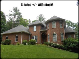 128 Sweetbriar St, North Wilkesboro, NC 28659