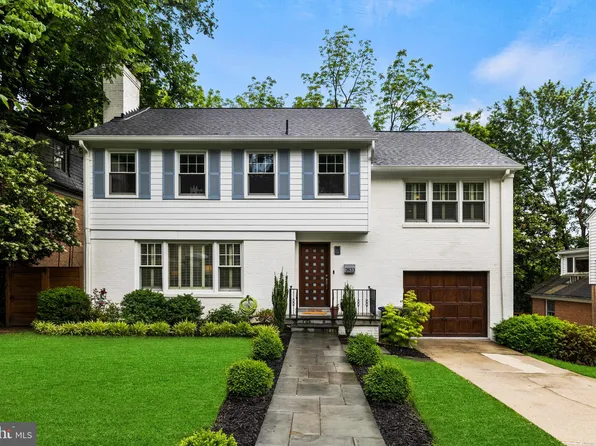 2833 Arizona Ter NW, Washington, DC 20016