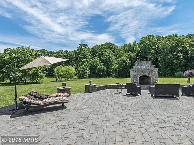 17533 Applewood Ln — Photo 30