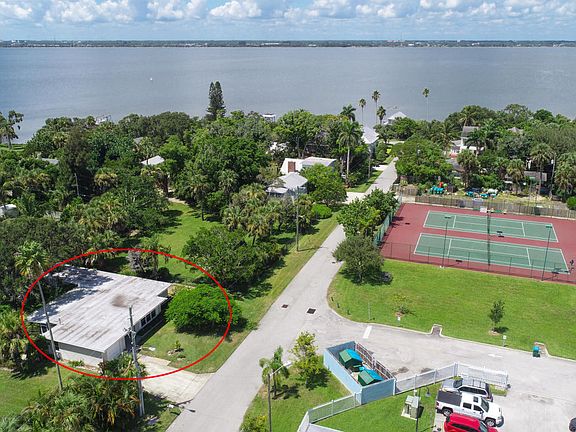 2nd image of 507 1st Ave