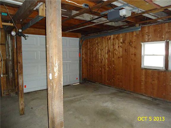 5th image of 1009 Lane Ave