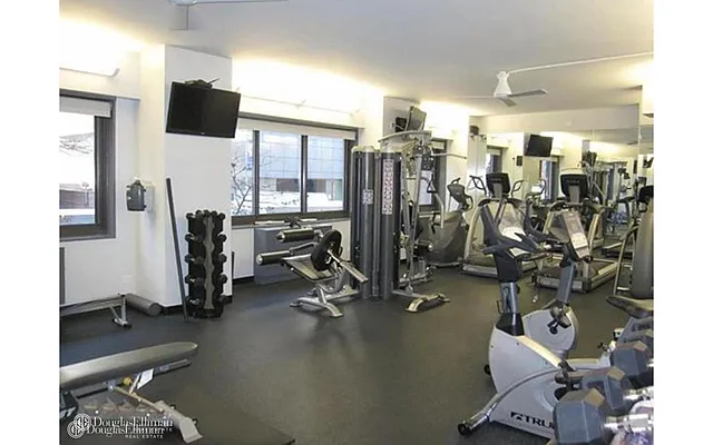 Rented by Douglas Elliman | media 20