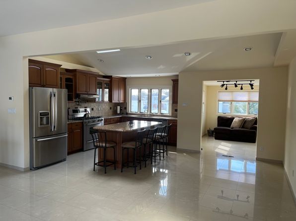 (undisclosed Address)