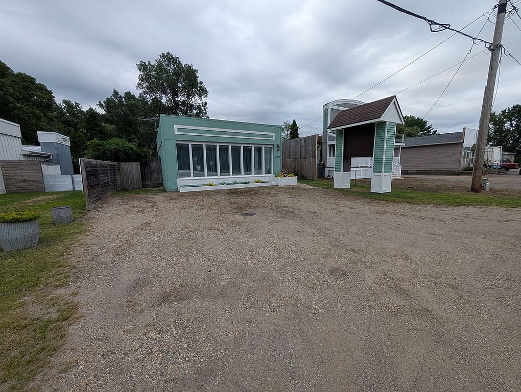 19409 Us Highway 12 - Property Image