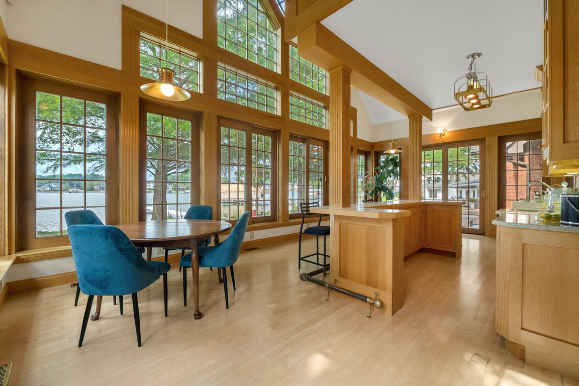 next background image