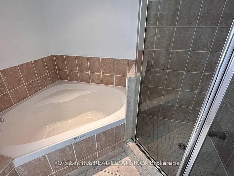 130 Pond Dr #512 — Photo 18