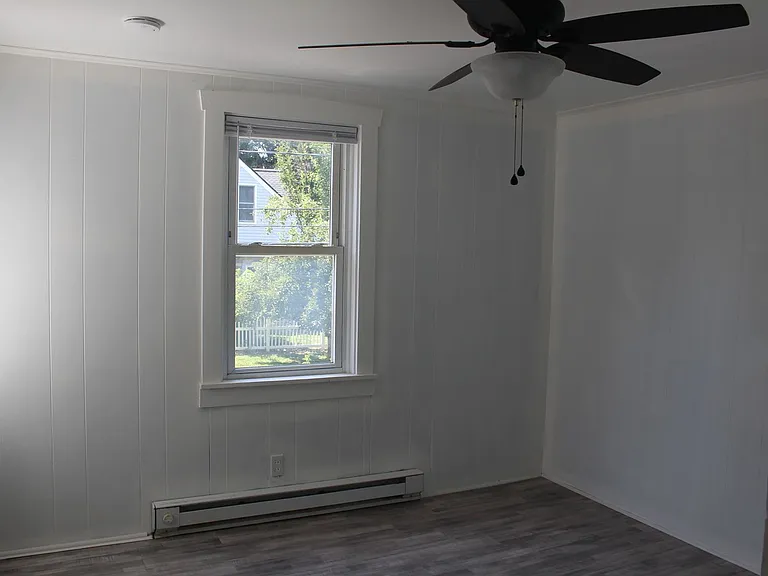 209 W Frederick St — Photo 16