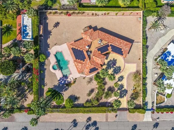 696 E Vereda Sur, Palm Springs, CA 92262
