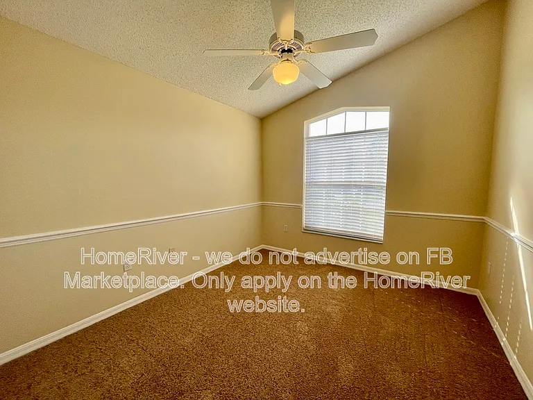 2141 Hunters Greene Dr — Photo 3