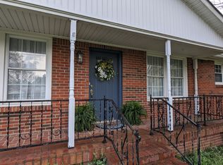 1570 Armistead Dr, Clarksville, TN 37042