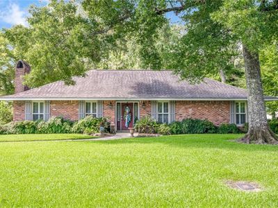 8576 Lake Park Dr, Denham Springs, LA, 70726