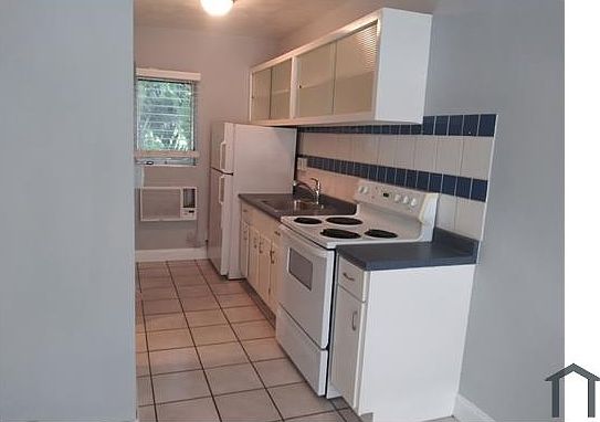 1st image of 27 NE 23rd Ave