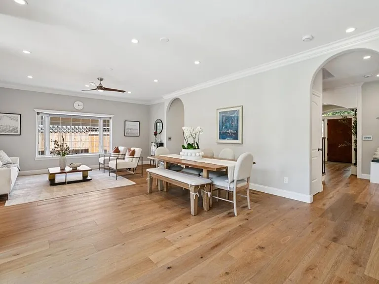 2608 Bryant St — Photo 12