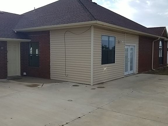 3rd image of 2202 NW 72nd St