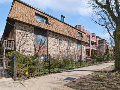 860 W Lakeside Pl APT C, Chicago, IL, 60640