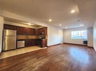 647 Maple St #3B, Brooklyn, NY 11203