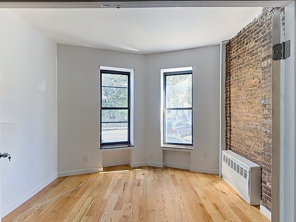 4th image of 1486 Bedford Ave #7