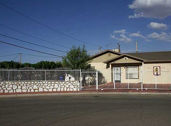 2nd image of 8116 Norte Pl