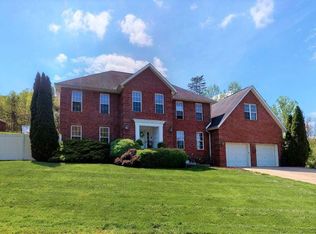 4 Ivy Hills Ests, Huntington, WV 25704