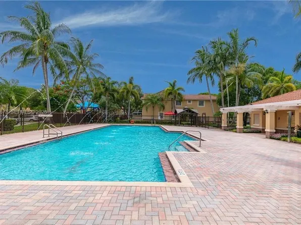 3636 San Simeon Cir, Fort Lauderdale, FL 33331