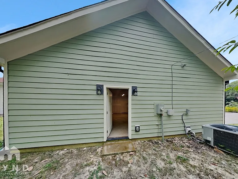 501 Everette St — Photo 18