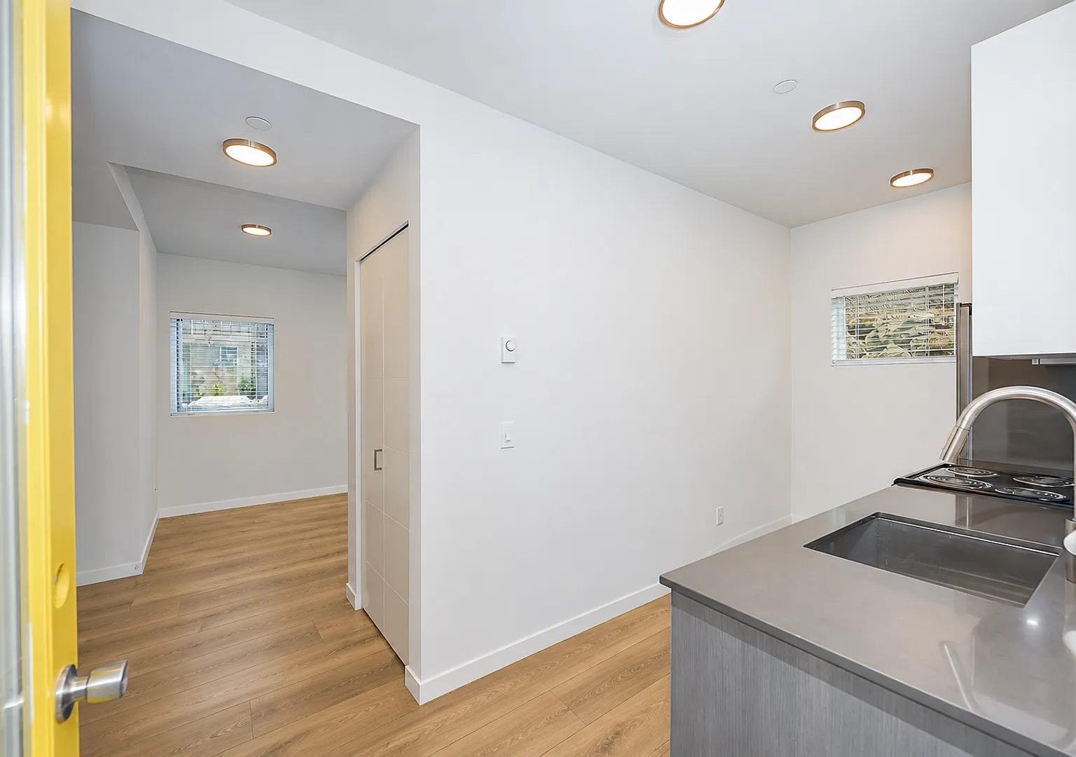 Birch Apartments Annex — Photo 2