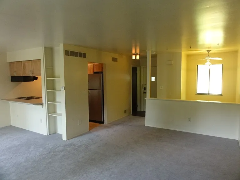 1541 Jones Dr #1541 — Photo 4
