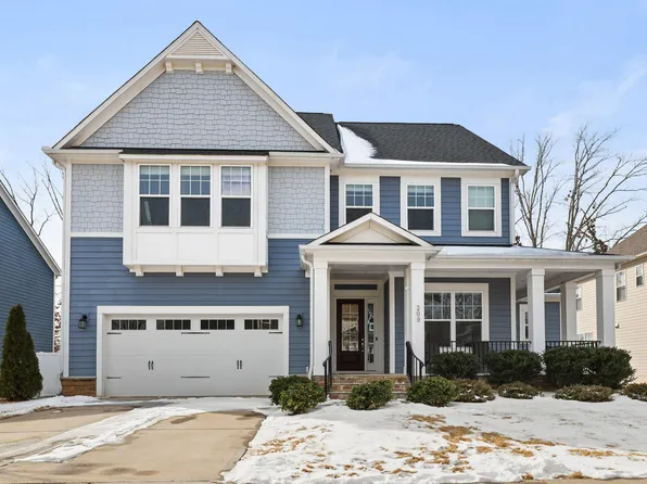 209 Mystic Pine Pl, Holly Springs, NC 27540