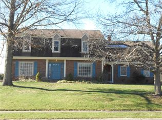 12132 Brookshire Pkwy, Carmel, IN