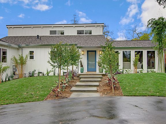 2nd image of 16450 Bonnie Ln