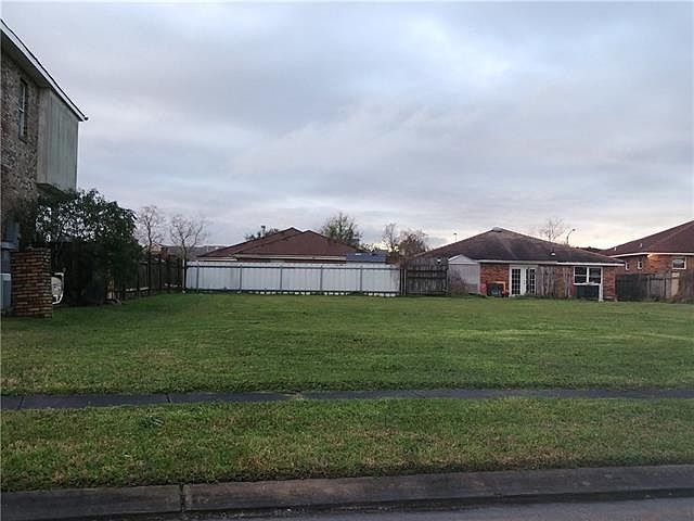 1st image of 3824 Evangeline Dr