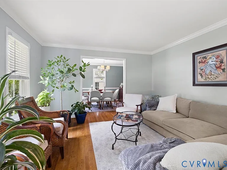 9611 Woodstream Dr — Photo 3