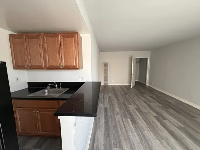 5738 Whitsett Ave #102 — Photo 4