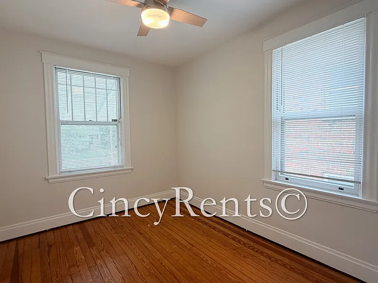 2800 Observatory Ave #2 — Photo 16