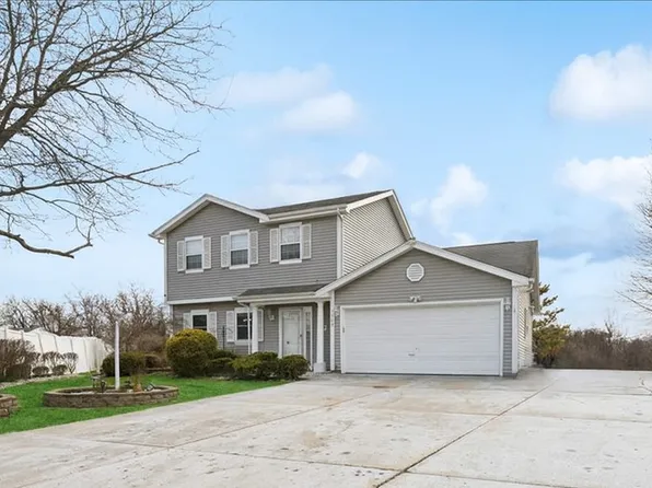 1509 Schooner Ct, Zion, IL 60099