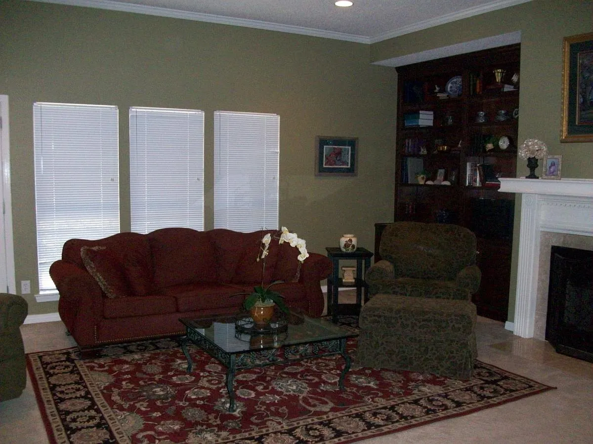 4 bed, 2132 sqft, $2,000 — Photo 4